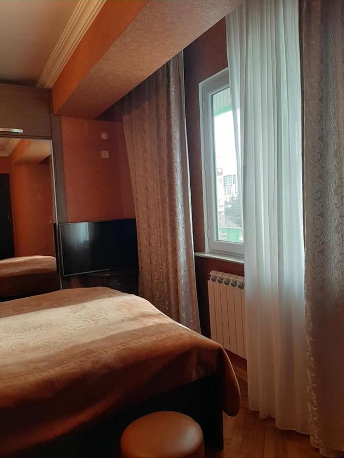 Apartment Жужуна Batoemi Buitenkant foto