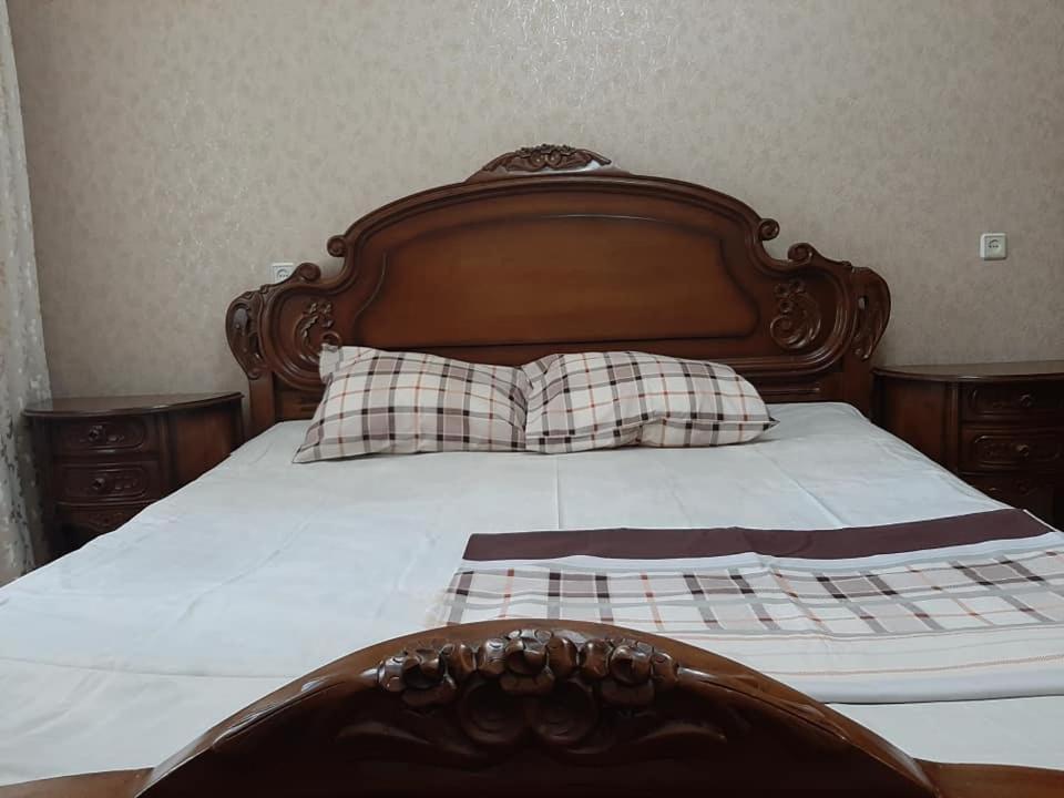 Apartment Жужуна Batoemi Buitenkant foto