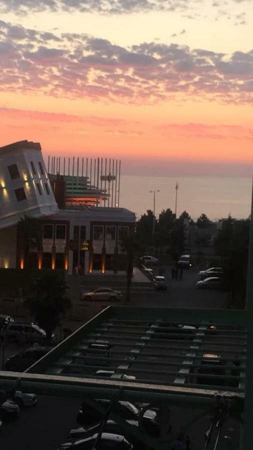 Apartment Жужуна Batoemi Buitenkant foto